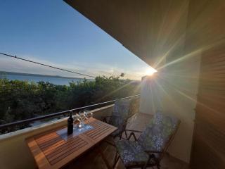 Cozy Apartments Marko in Maslenica just 230 m from the beach - Maslenica - 5