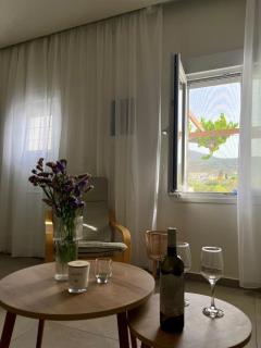 Relax under the mulberry tree - Istron - 5