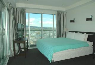 The Penthouse - Christchurch - 9