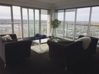 The Penthouse - Christchurch - 7