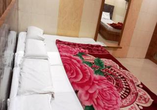 Satyam 2 Min. Walking Distance from Dargah - 7