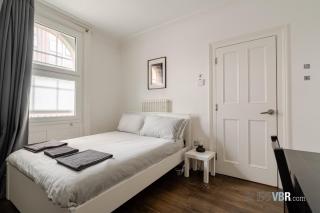 193VBR with shared bathrooms - London - 7