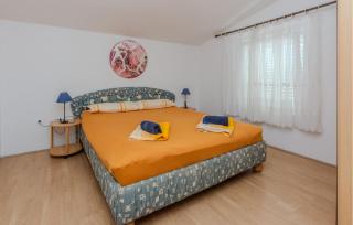 Beautiful Apartment In Nin With Kitchen - Nin - 4