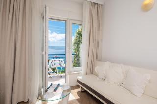 Caleta Seaview Suites II - Pool & Jacuzzi - 7