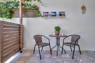 Tasoula Studio with garden view - 1