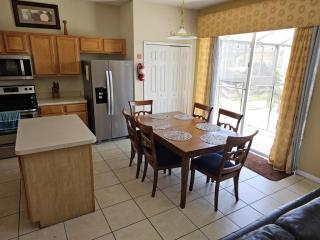 Spacious 7 BR, 4,5 BR Retreat with Pool 164 condo - Kissimmee - 7