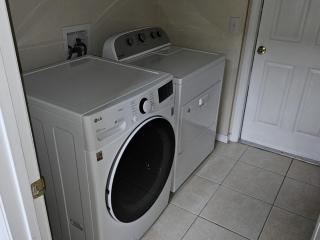 Spacious 7 BR, 4,5 BR Retreat with Pool 164 condo - Kissimmee - 1