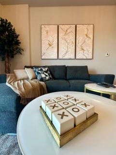 Yas Sea Views 1BHK Ferrari World & F1 Gym - Abu Dhabi - 0