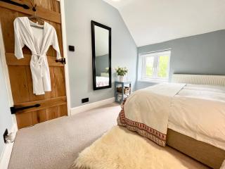 Peaceful Cotswolds cottage - Stratton Saint Margaret - 3