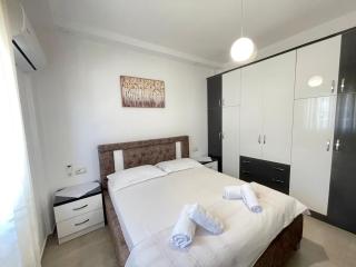 VILLA HYSA Studio's & Apartments - Sarandë - 4