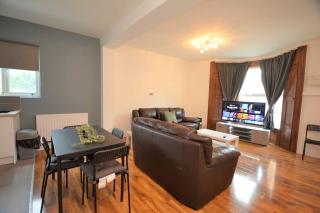 Lovely 4bedroom Apartment London - London - 9