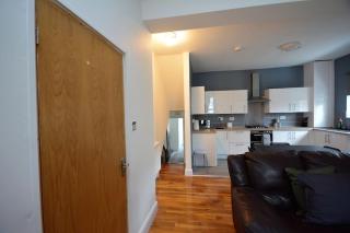 Lovely 4bedroom Apartment London - London - 1