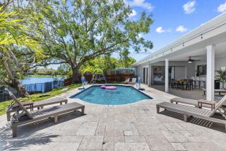 Florida Dream Home: Pool Lakeview Game Room ~ - Plantation - 0