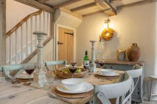 The Beekeepers Cottage - Barney - 4
