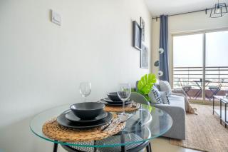GuestReady Holiday Homes - Uptown Views in JLT - 1
