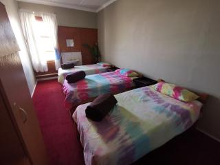 Oceanic Flashpackers accommodation - East London - 6