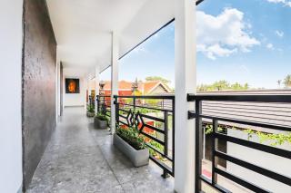 White Blue House 1 - Pvt Room, Shared Pool&Kitchen - Ubud - 3