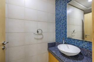 Breathtaking 3 Beds ,Beach Access, Fully Upgraded - Dubai - 8