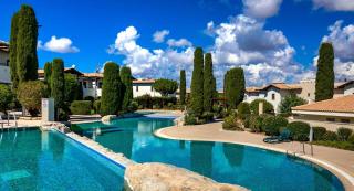 Junior Villa Zeus, hot tub and communal pool, Aphrodite Hills - Kouklia - 7