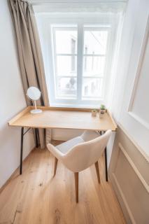 Beautifully renovated apartments at Lesser Town - Praga - 5