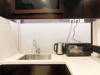 Two Bed Apartment in Damac Upper Crest Tower Near Burj Khalifa Dubai - Ezytrac Vacation Homes - Dubai - 9