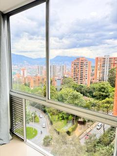 Beautiful apartament, total view of the city - Medellín - 7