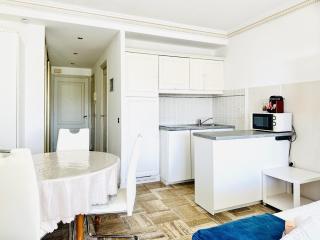 Le Splendide - studio croisette - vue mer - 1