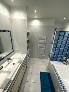 Bel et grand appartement-Proche toutes commodités - Tolone - 3