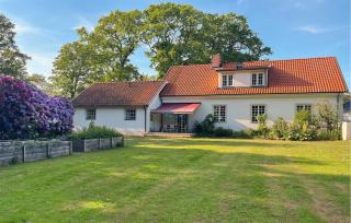 4 Bedroom Pet Friendly Home In Äsperöd - 5