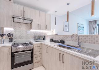 Luxurious 1BR Palm Seven, Palm Jumeirah - Dubái - 2
