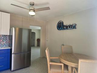 1 Bedroom 1 Block off Madeira Beach -5 - 9