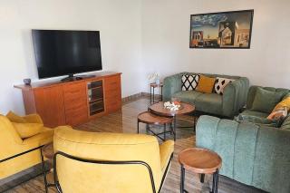 Complete 4-Bedroom House facing Kigali Golf Course - Kigali - 3