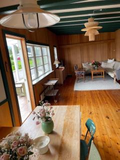 Charmy and Spacious Cabin by the Beach - Ålesund - 2