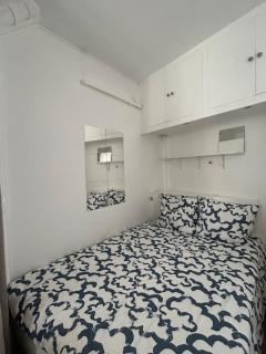 Your Parisian Home 10 min walk from Eiffel Tower - Parijs - 1