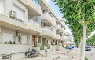 Gorgeous Apartment In Empuriabrava - Empuriabrava - 3