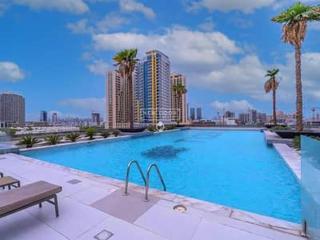 Cloud 9 - Chic Studio Apt with City Views in Regina Tower - Dubai - 9