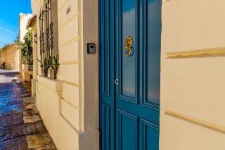 Characterful ground floor townhouse - 0