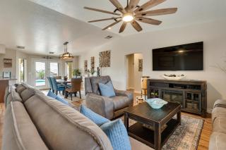 Pool, Grill and Lake Views Lake Havasu City Retreat - Lake Havasu City - 8