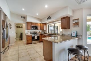 Pool, Grill and Lake Views Lake Havasu City Retreat - Lake Havasu City - 3