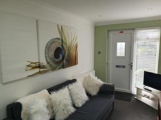 THE ELFIN- Lovely 1 Bedroom - Free Parking - 5