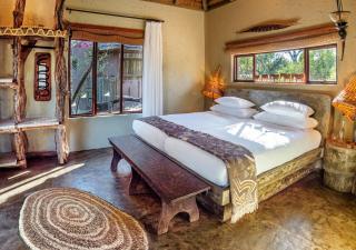 Motswari African Retreat & Walking Safaris by NEWMARK - Timbavati Game Reserve - 8