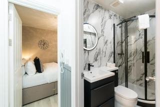Ty Ayla Premier Apartments - Roath Park - Cardiff - 4