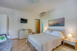Casa Luka Vareski - Krnica - 1
