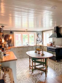 Lei idyllisk 1700talls gård! - Risør - 7