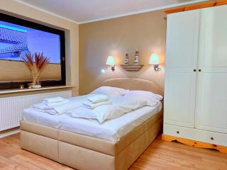 Outer Banks - by Mila FerienARPartments - Büsum Zentrum eigener Parkplatz Balkon - 4