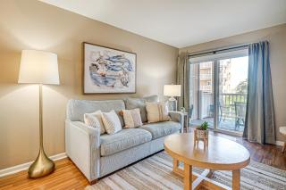 Breezy Carolina Beach Condo with Balcony and Pools! - Carolina Beach - 5
