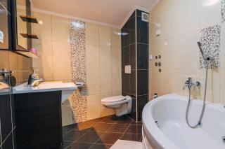 Apartments Center with free private parking - Baška Voda - 2