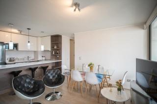 Premium 2BR 2BA Parque Arauco - Balcon con malla - Santiago - 8