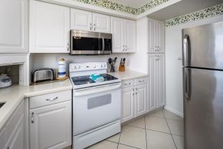 110C - 2BR/2 Bath at Seaspray Condos on Okaloosa Island, Fort Walton Beach, Fl - 4