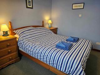 Waterside Holiday Cottage on Camel Trail Wadebridge Sleeps 5 - 8